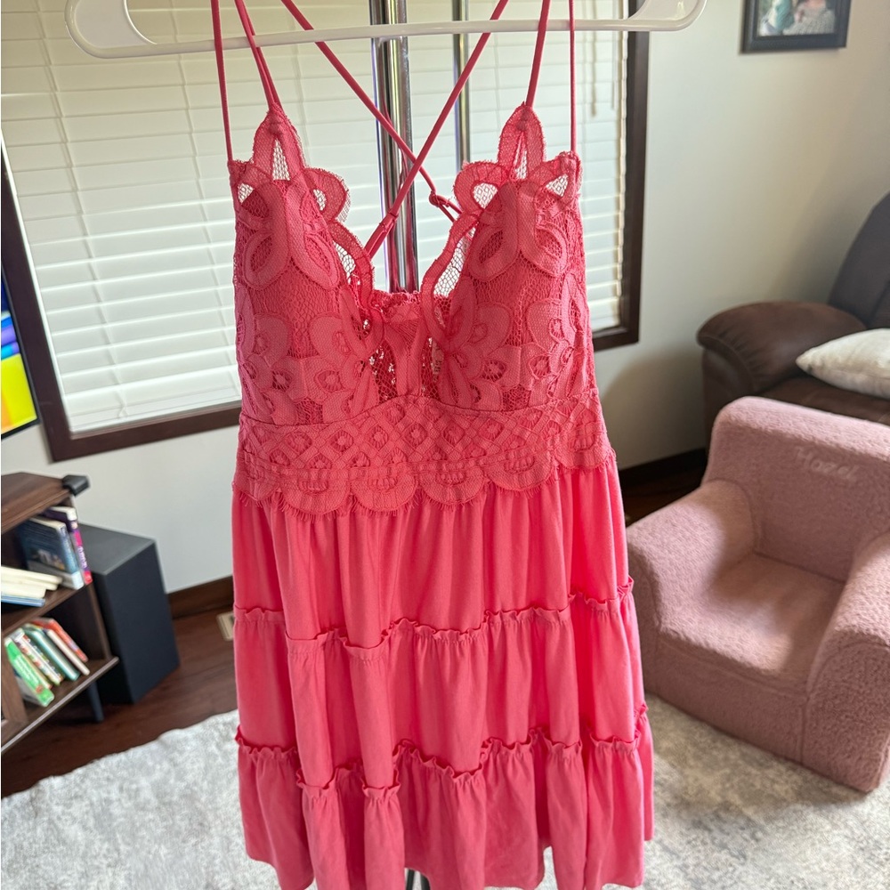 Zenana Outfitters Coral Pink Lace Tiered Tank